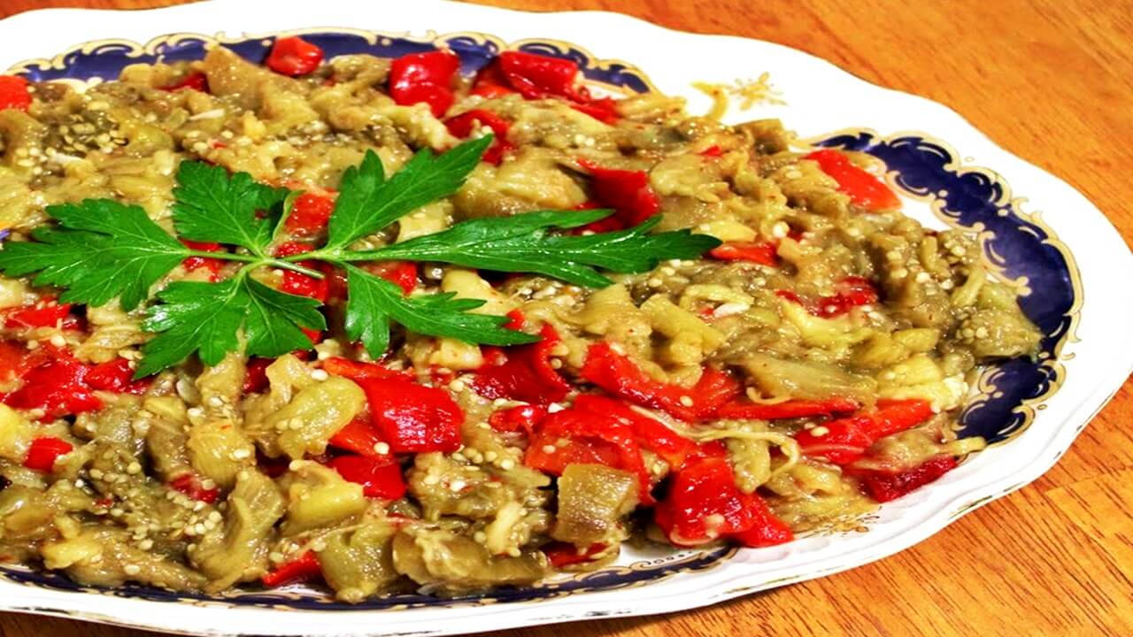 Patlıcan Bahçe Salatası