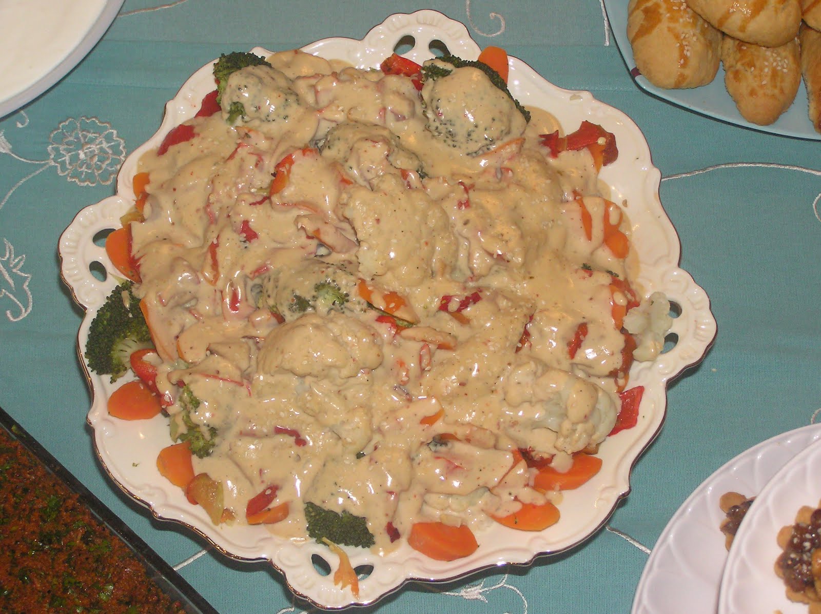 Tahinli Karnıbahar Salatası